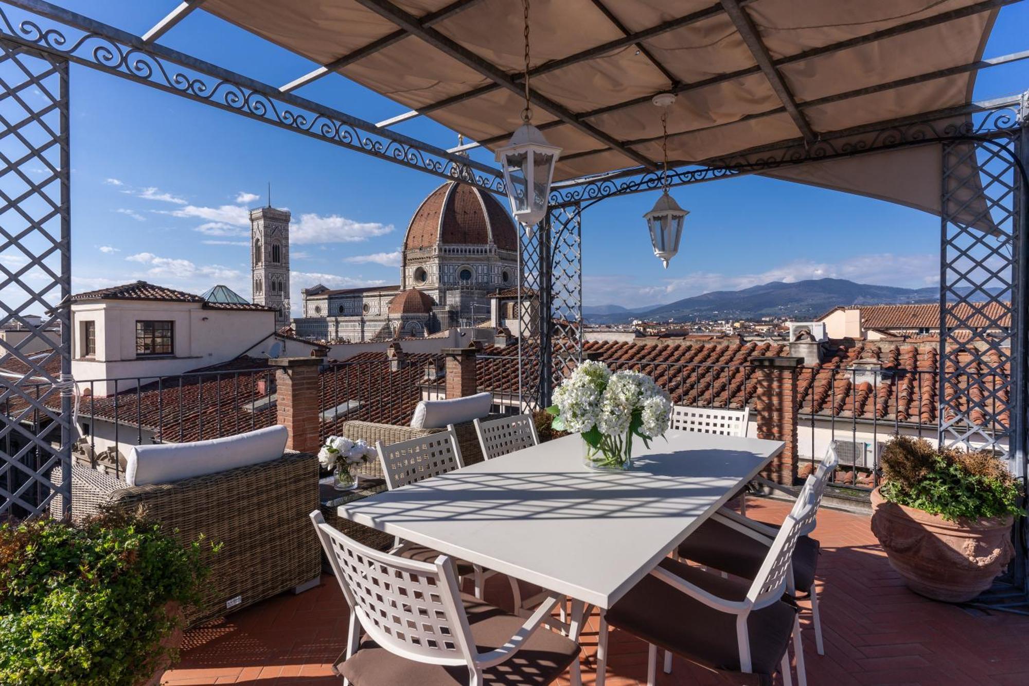 Apartment Futura Collection Terrace Florenz